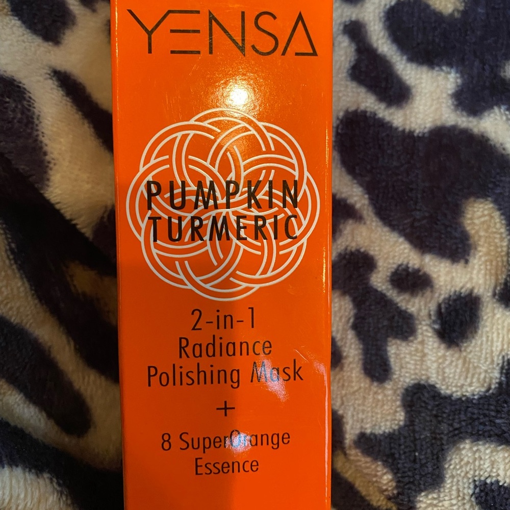 NIB Yensa 2-in-1 Polishing Mask
